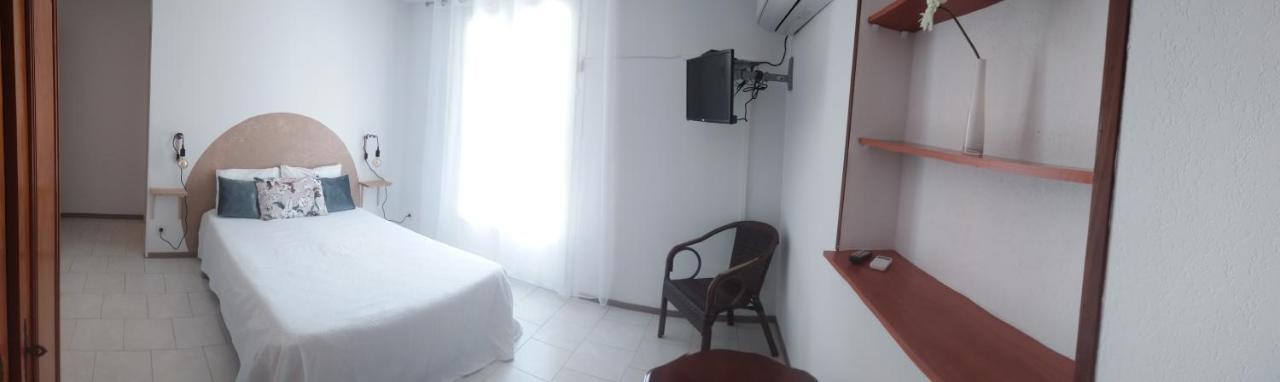 Les Chambres De Colema Pino Екстер'єр фото